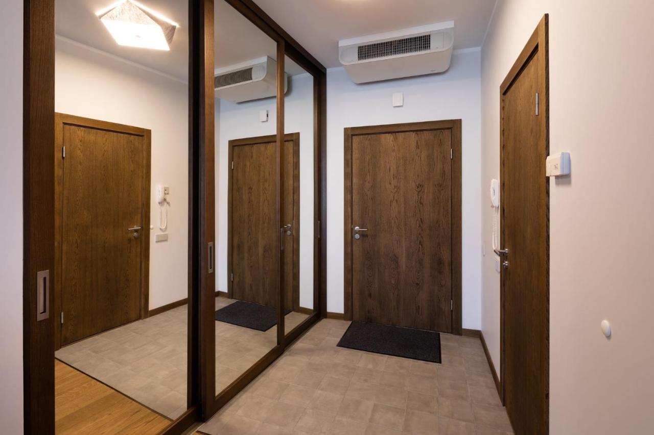 Huoneisto Riverside Spacious One Bedroom *